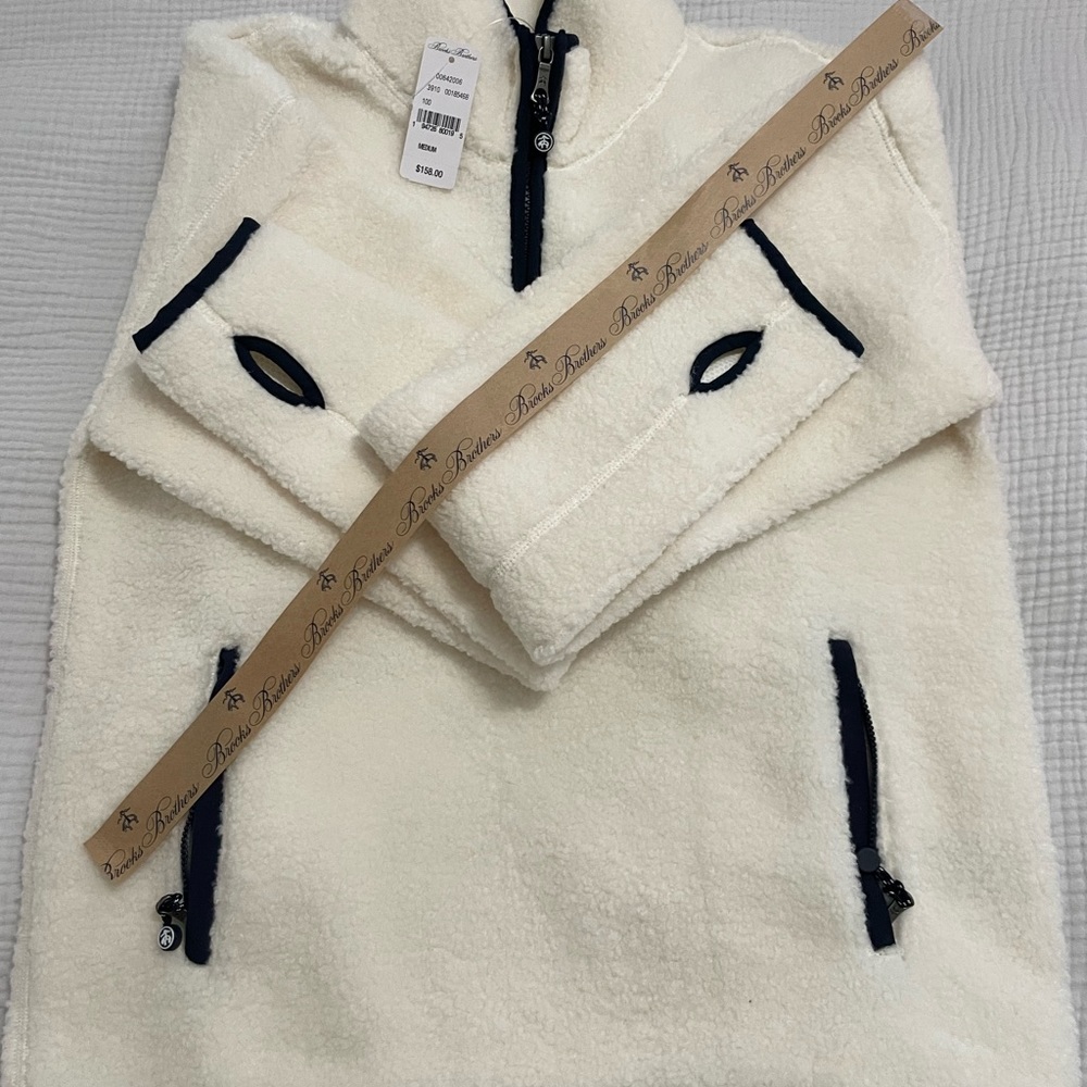 Brooks Brothers NWT  Beautiful Top M -Please See Pics for Measurements 🌻 - Picture 4 of 14